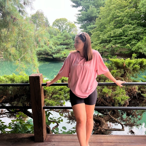 Meet your Posher, Tanya - Picture 2 of 3